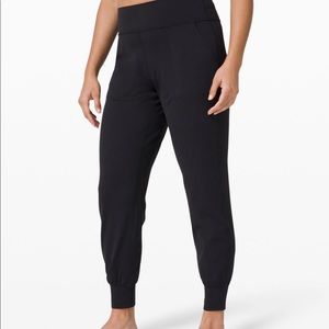 Lululemon Align Joggers size 4